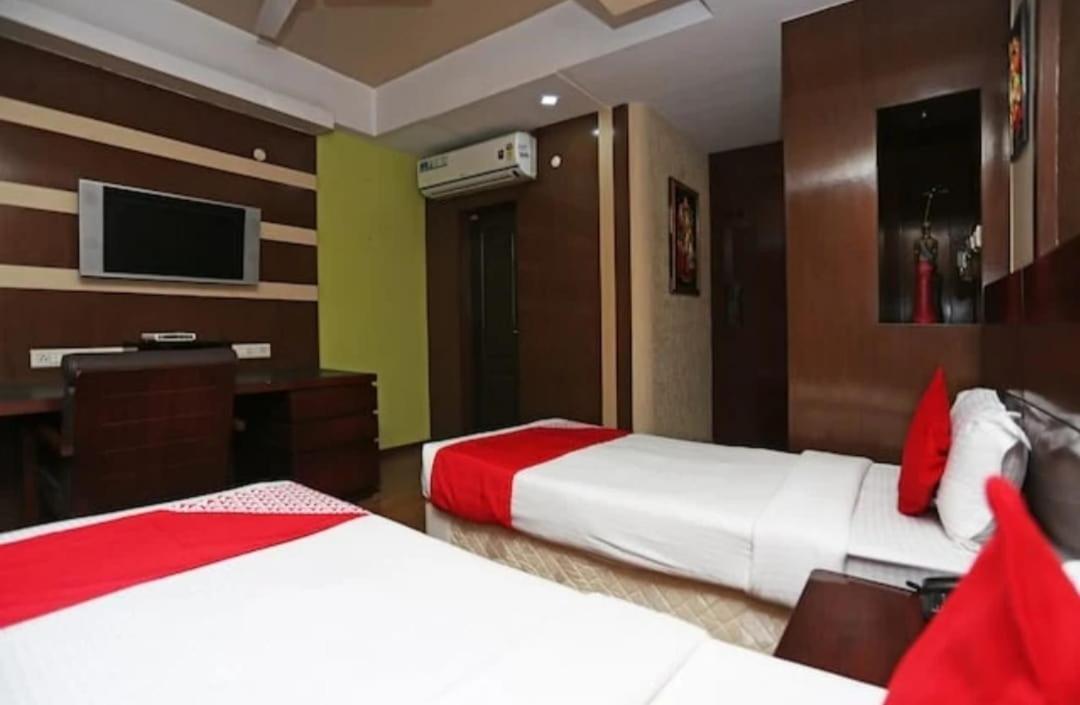 Hotel Ambassador Chocolate Inn Kalyani Ngoại thất bức ảnh
