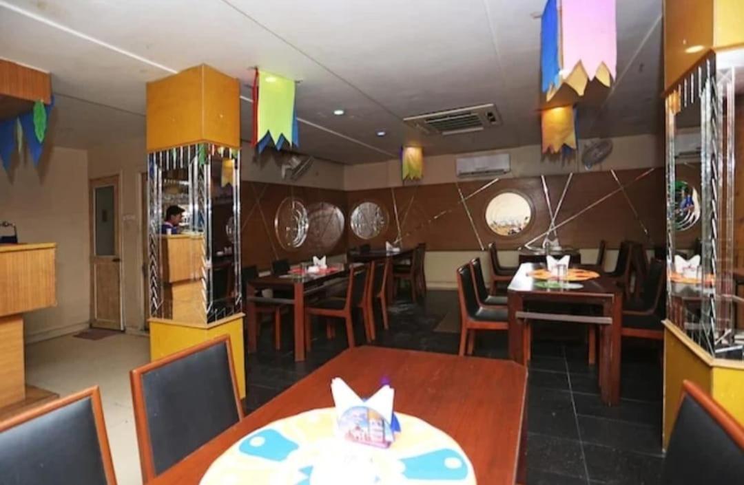 Hotel Ambassador Chocolate Inn Kalyani Ngoại thất bức ảnh